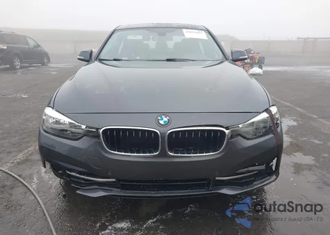 2017 BMW 330I z USA, uszkodzony, nr VIN WBA8B9G5XHNU09783